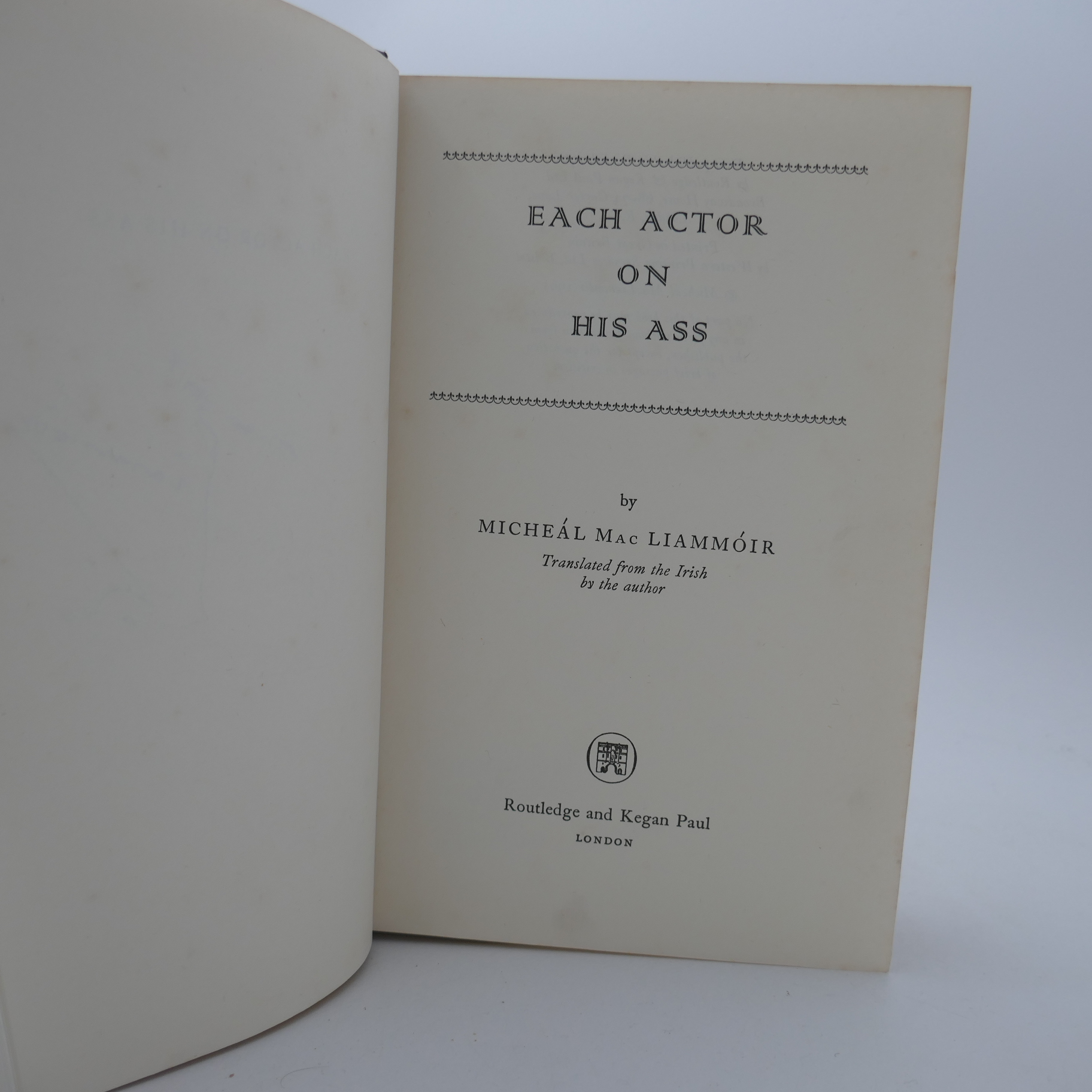 Each Actor on His Ass. Signed by the Author (1961) - Image 3