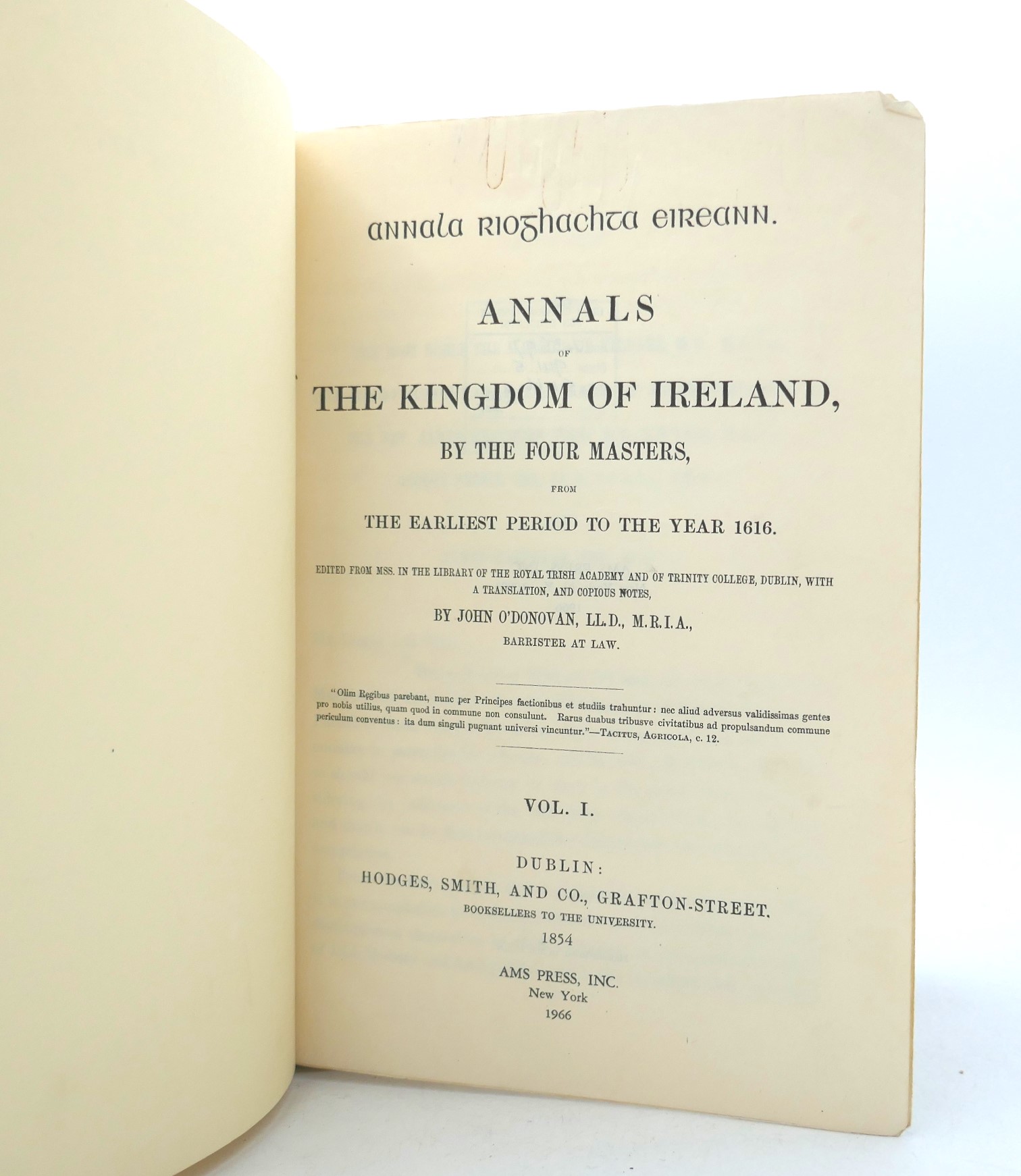 Annals of The Kingdom of Ireland. Facsimile Edition (1966) - Image 2
