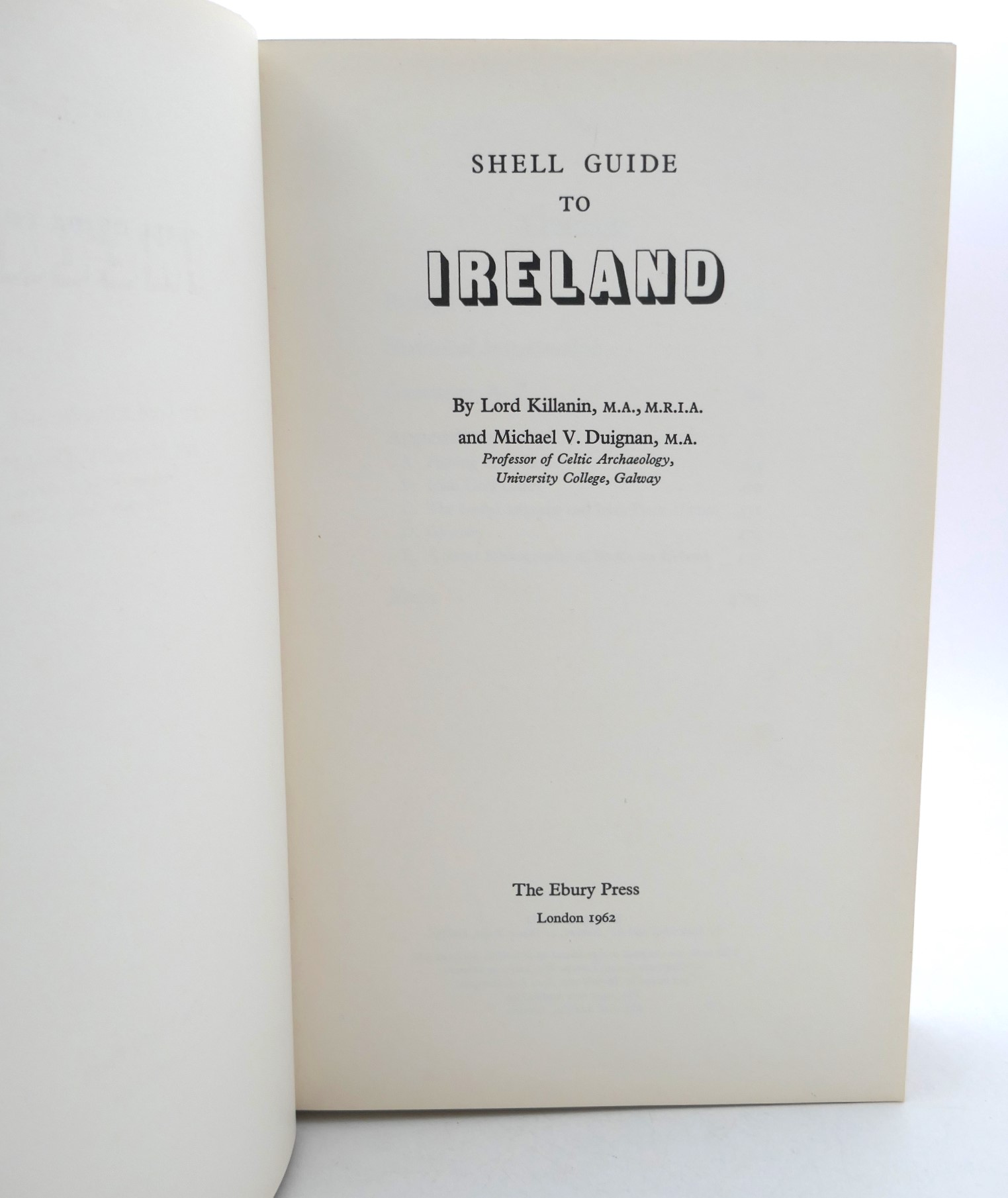 The Shell Guide to Ireland (1962) - Image 5