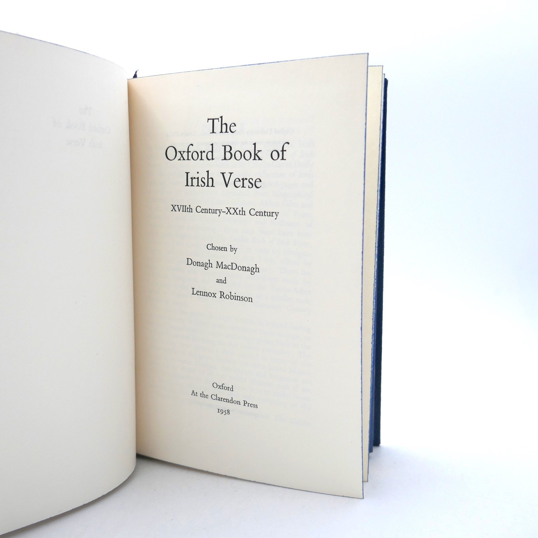 The Oxford Book of Irish Verse (1958) - Image 3