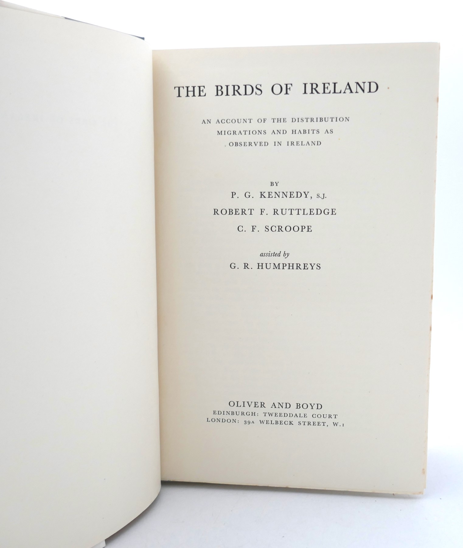 The Birds of Ireland. Their Migrations and Habits (1954) - Image 3
