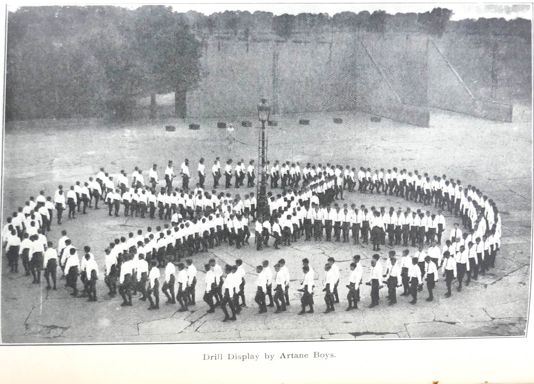 Dublin's Hidden Wonders! (1932) - Image 3