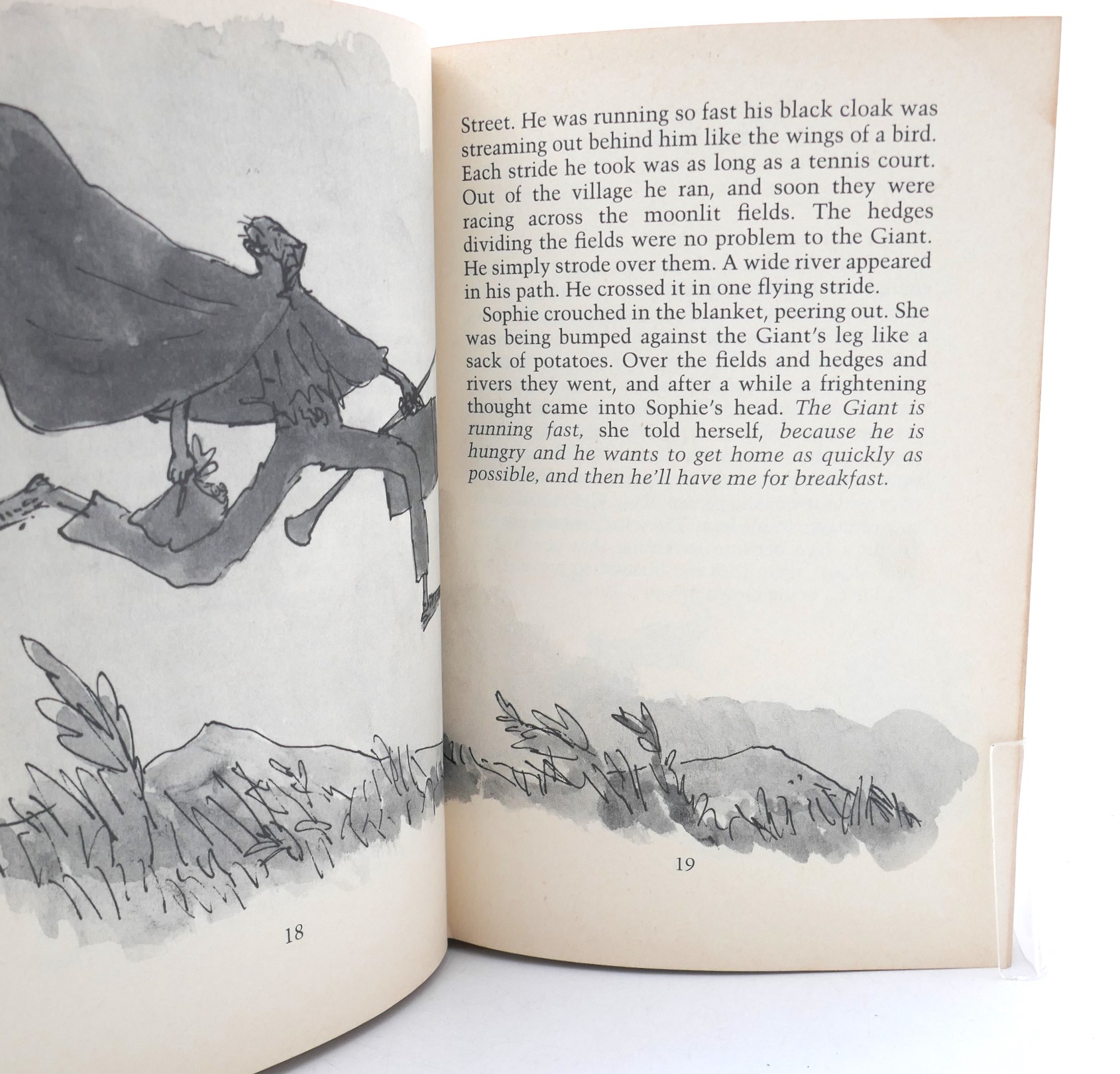 The BFG. Illustrated by Quentin Blake (1982) - Image 4