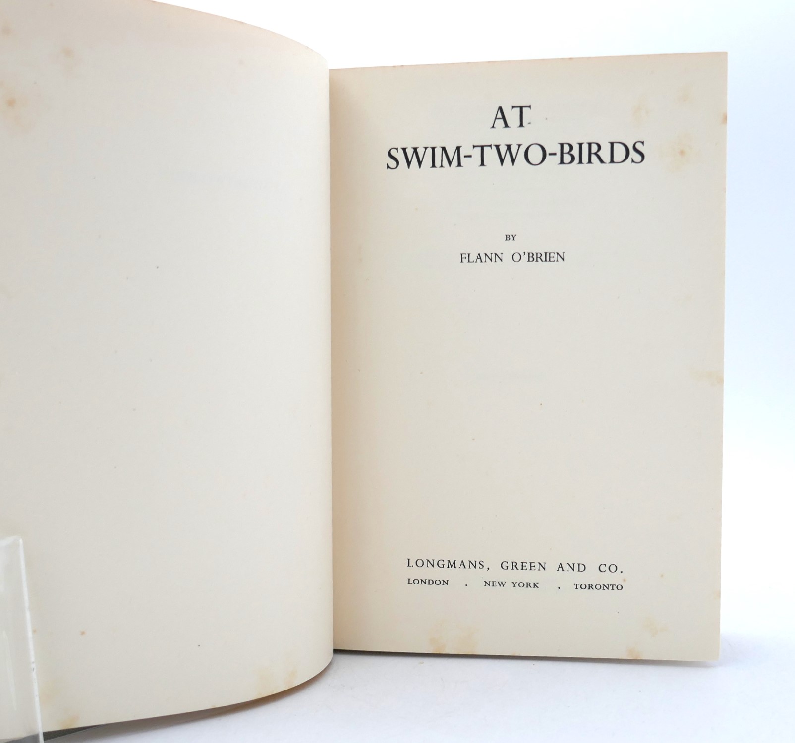 At Swim Two Birds. Second Issue. Signed by the Author (1939) - Image 5