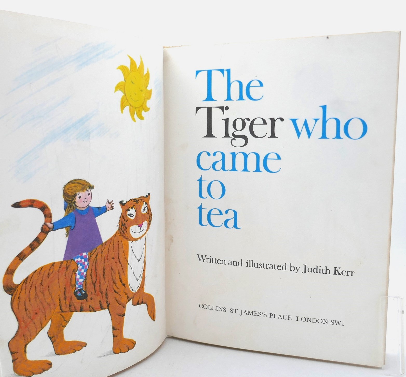 The Tiger Who Came To Tea. First Edition (1968) - Image 3