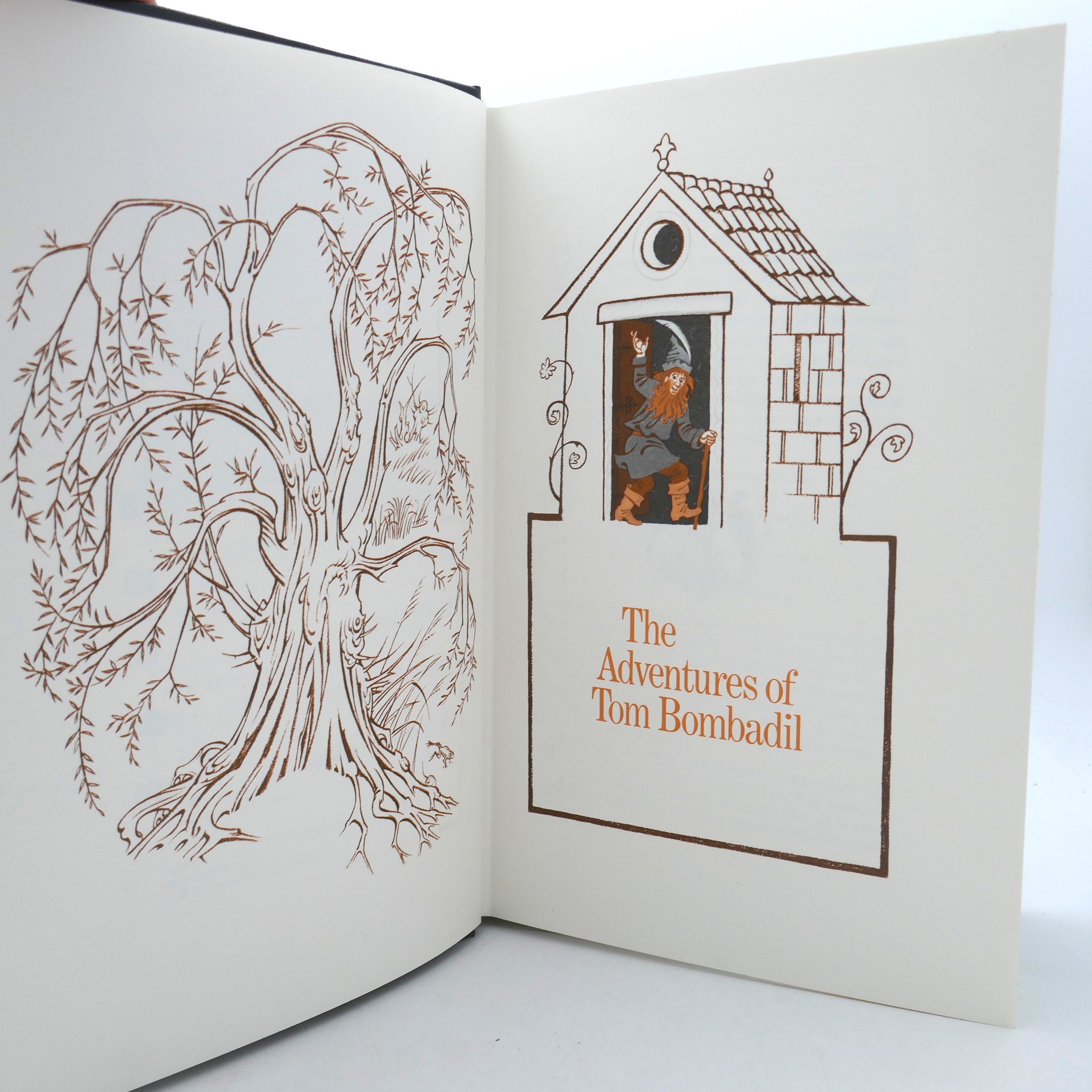 Poems and Stories. Illustrated by Pauline Baynes (1980) - Image 3