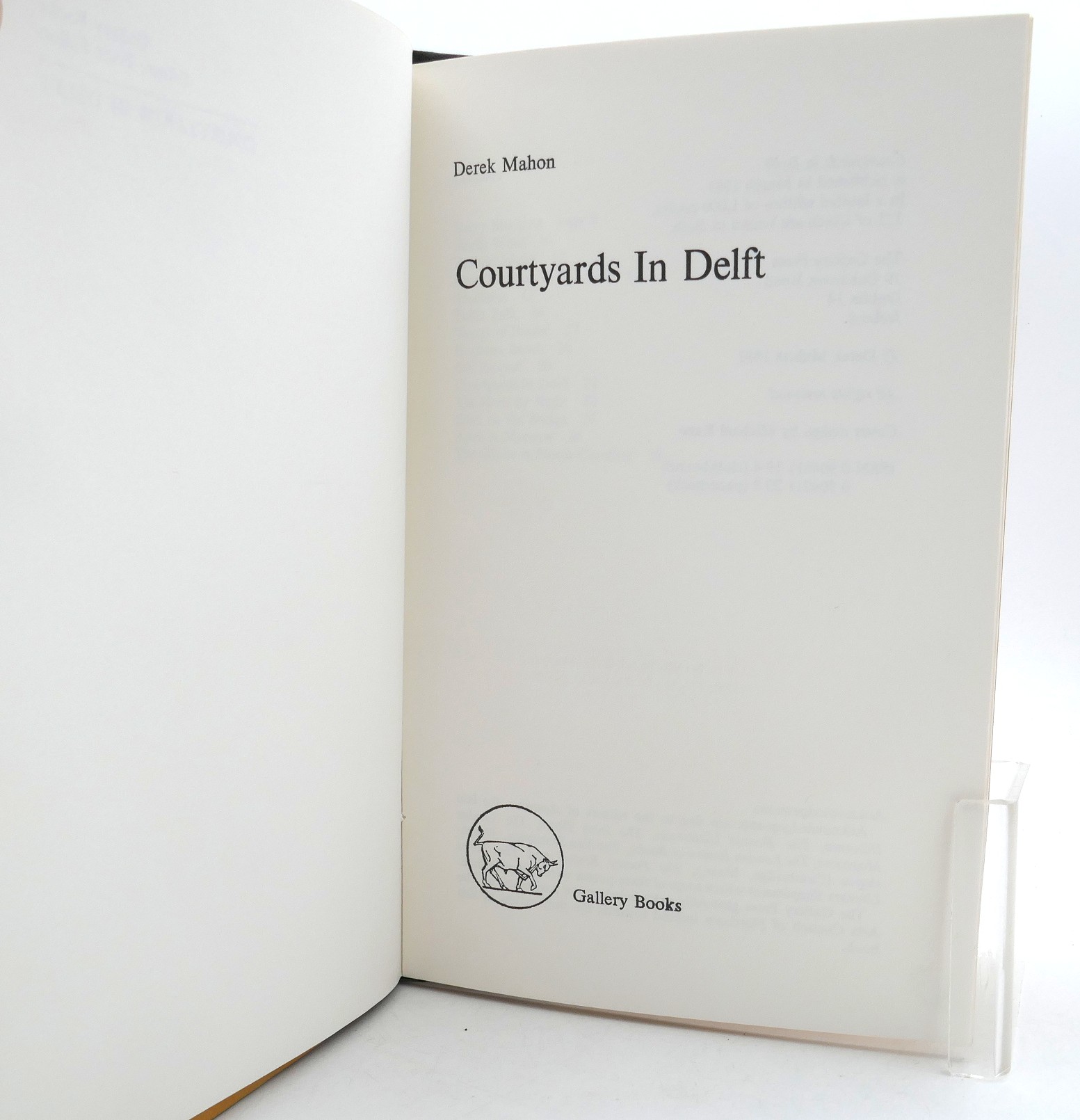 Courtyards in Delft (1981) - Image 2