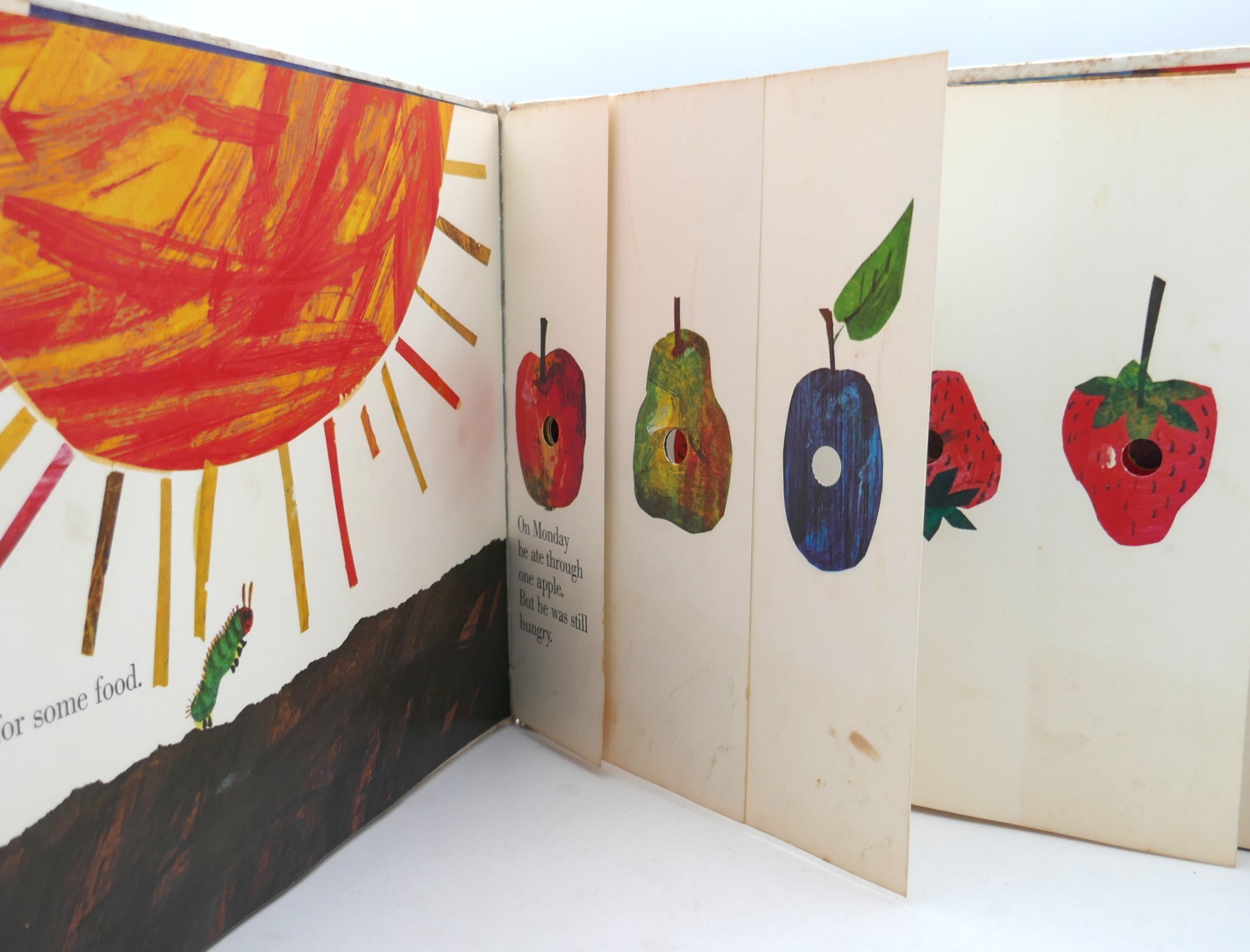The Very Hungry Caterpillar. First Edition (1970) - Image 3