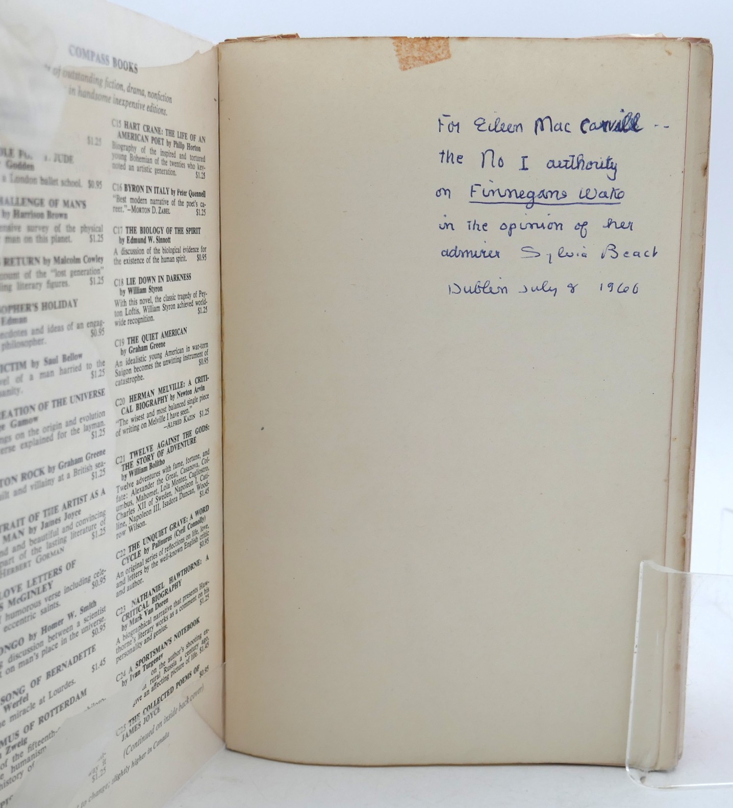 Finnegans Wake. Inscribed by Sylvia Beach Dublin 1960 - Image 2