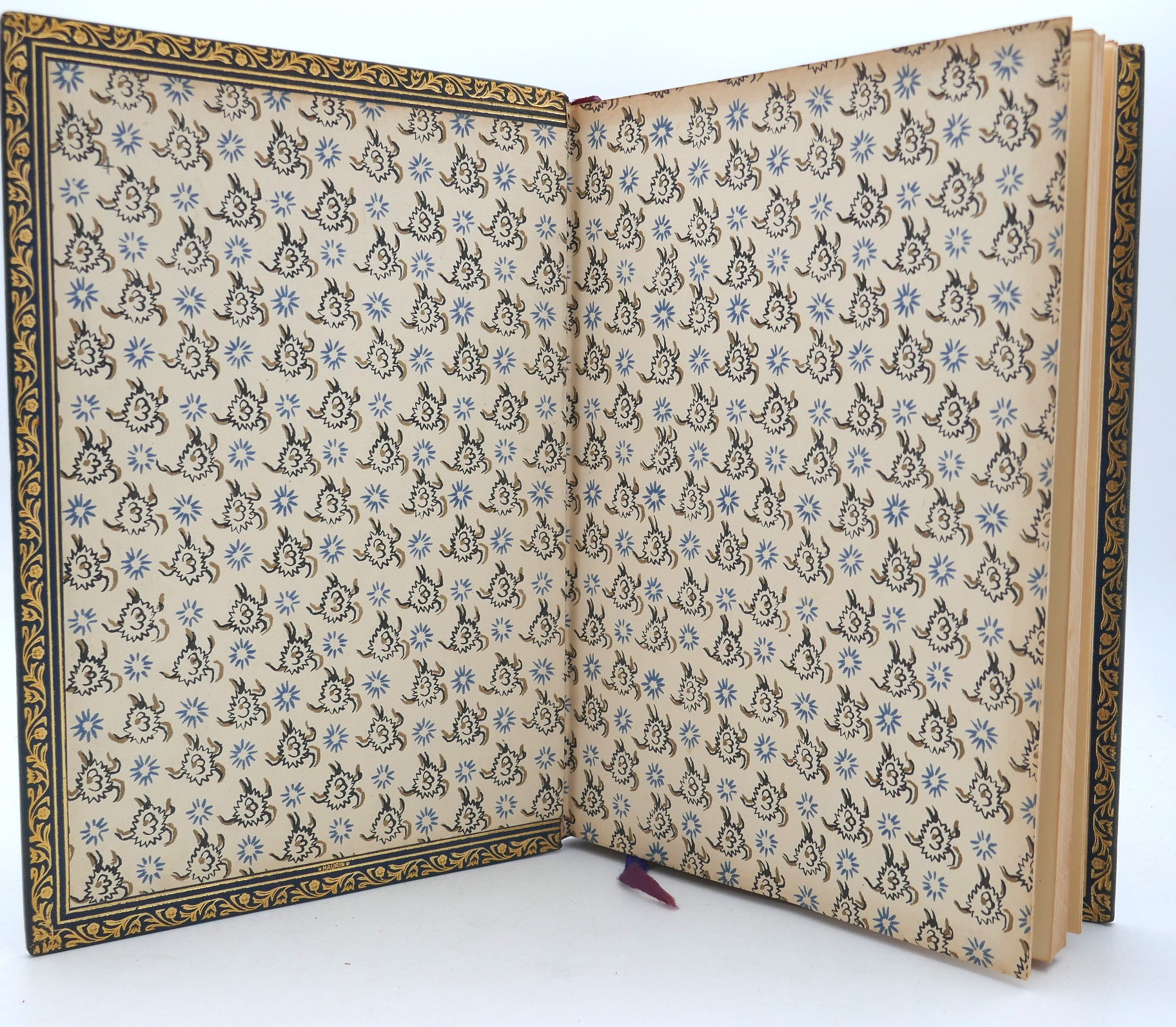 Alice in Wonderland. In a Fine Bespoke Binding (1950) - Image 4