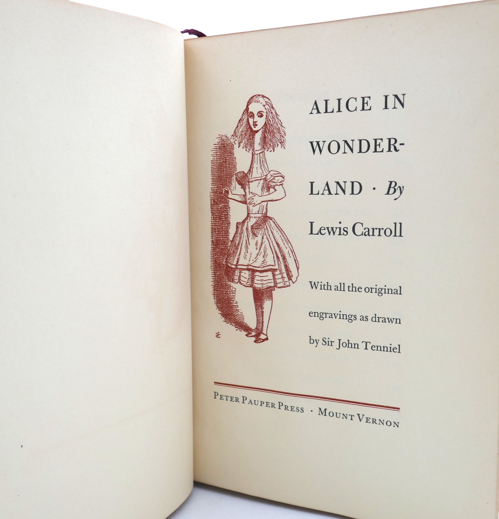 Alice in Wonderland. In a Fine Bespoke Binding (1950) - Image 5