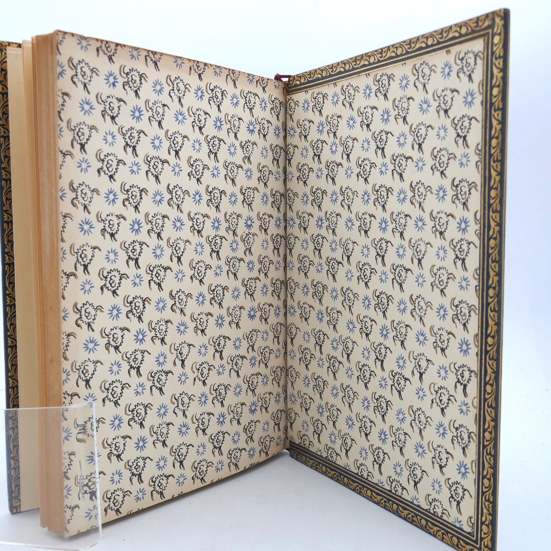 Alice in Wonderland. In a Fine Bespoke Binding (1950) - Image 10